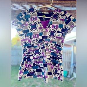 Sm healing hands scrub top